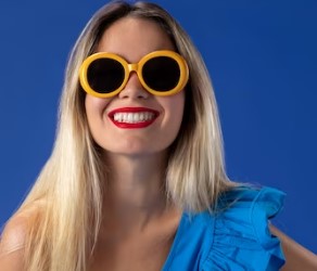 7 DIY Hacks To Get The Scratches Off Your Statement Sunglasses