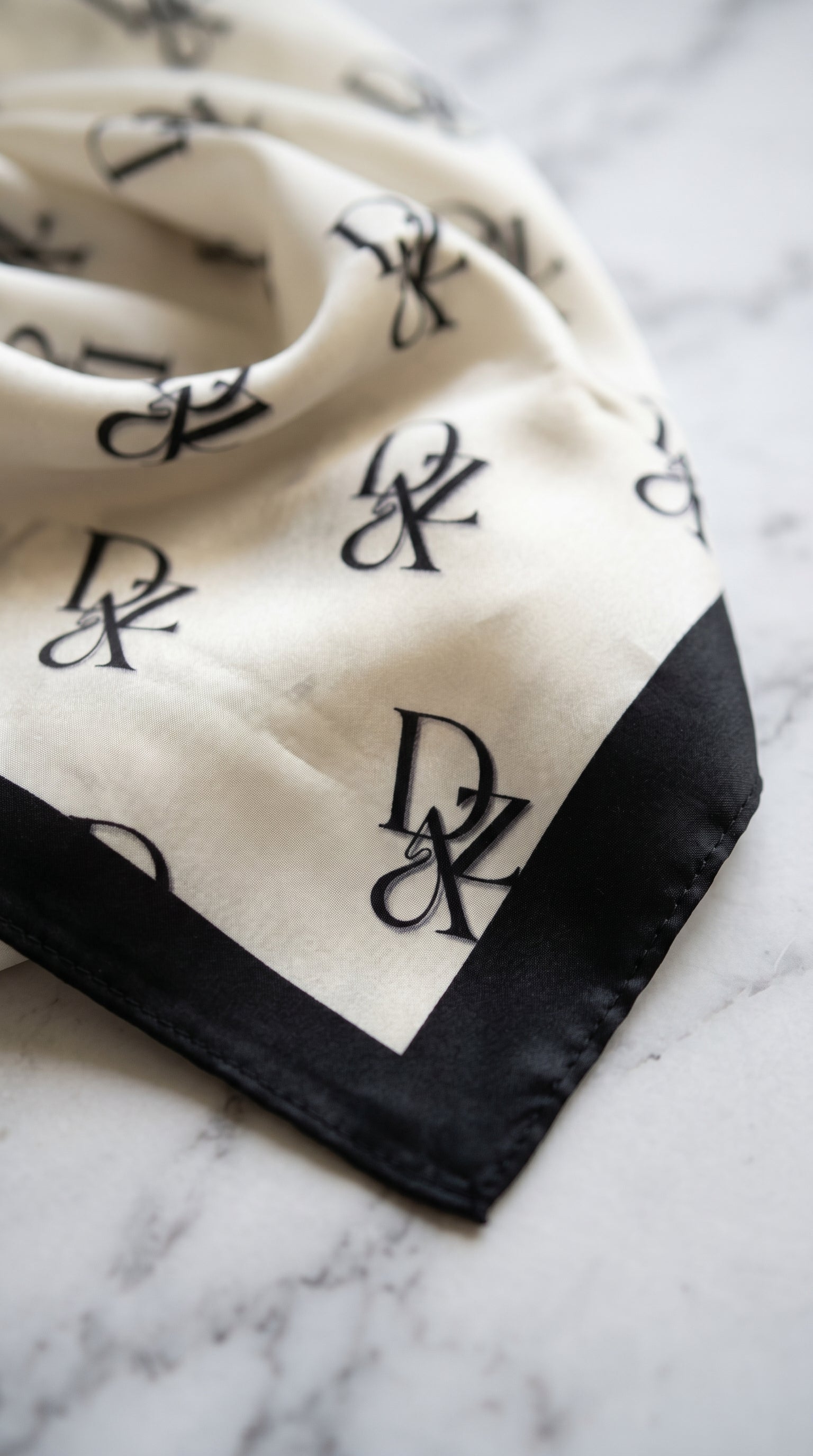 Élan Silk Scarf